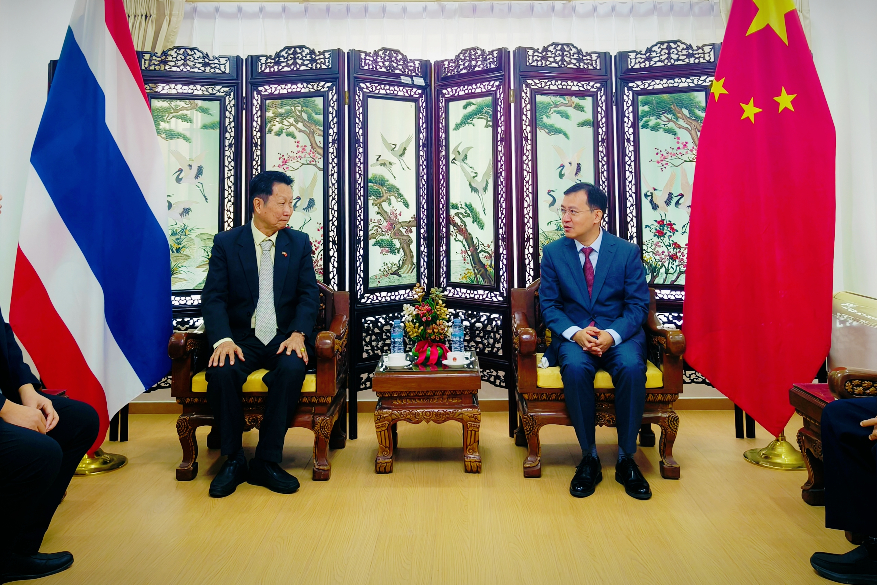 陈总定图片 崇华.jpg